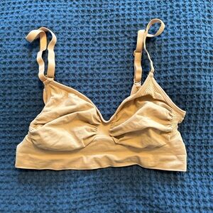 SKIMS seamless sculpt bralette size 2XL/3XL